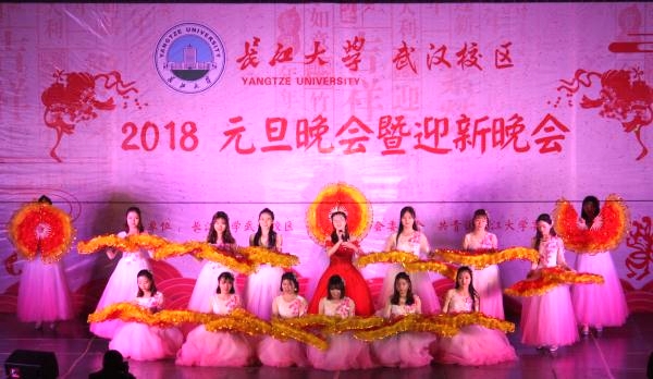 见习记者沈若夏_看图王.jpg